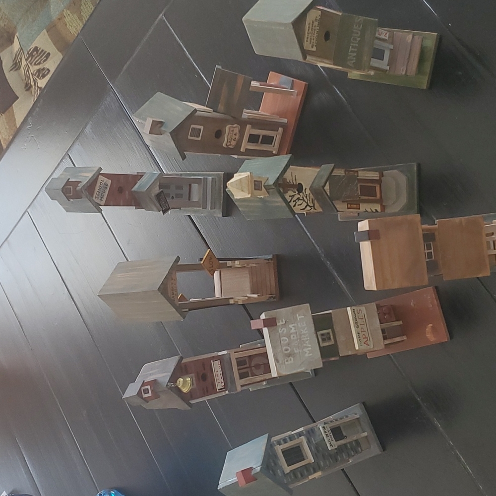 9 Wooden houses